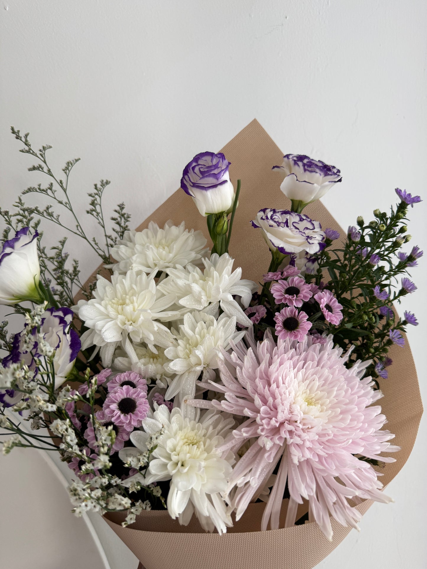Daily Bunch (Vase Arrangement)