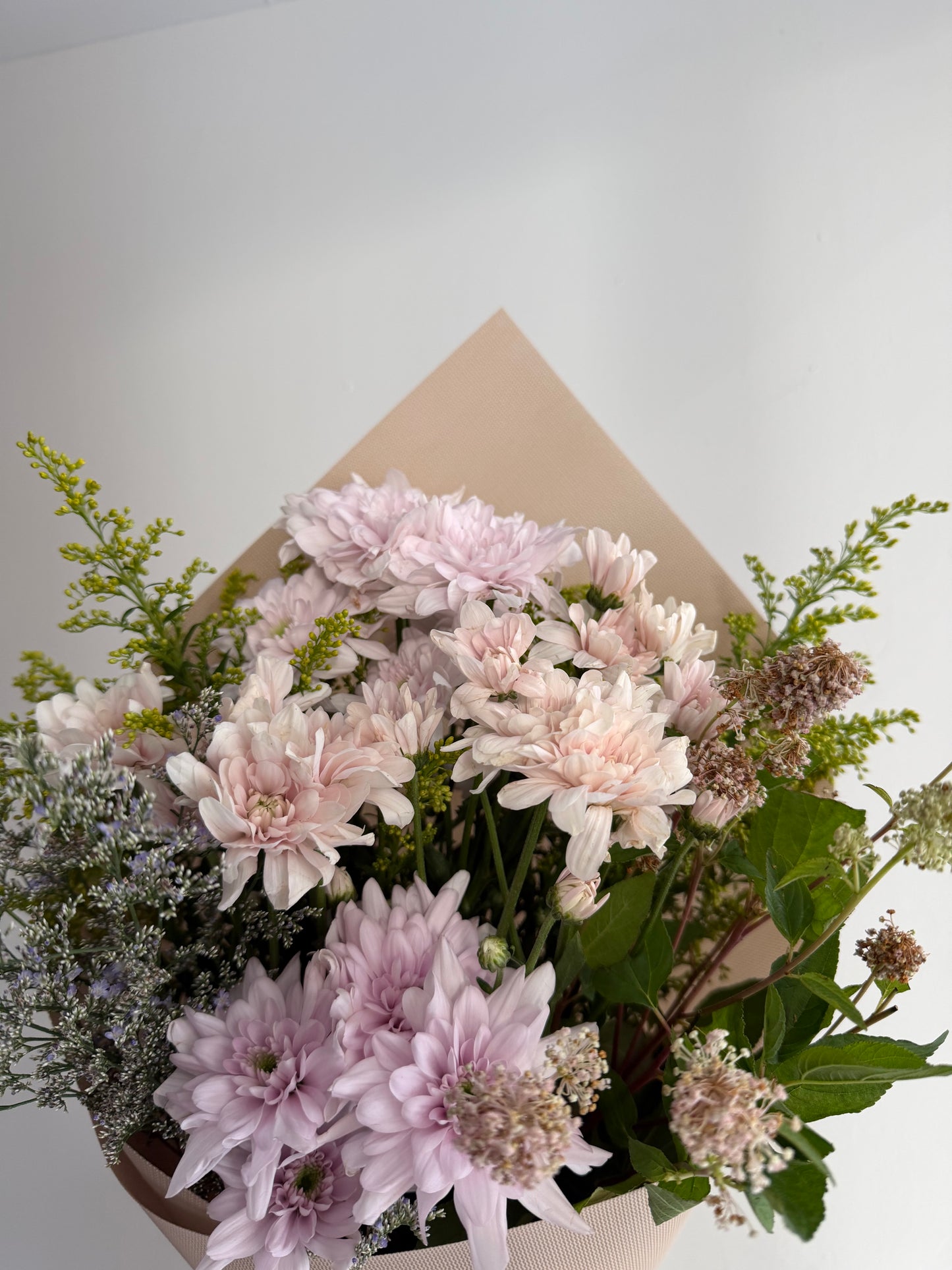 Daily Bunch (Vase Arrangement)