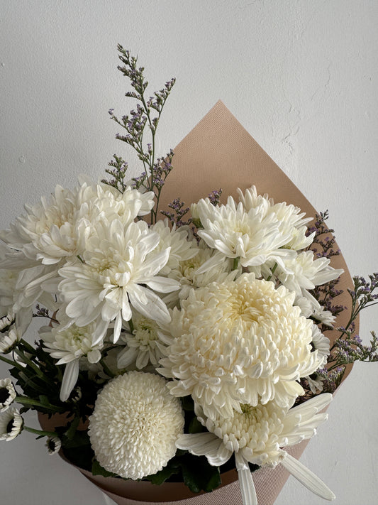 Daily Bunch (Vase Arrangement)